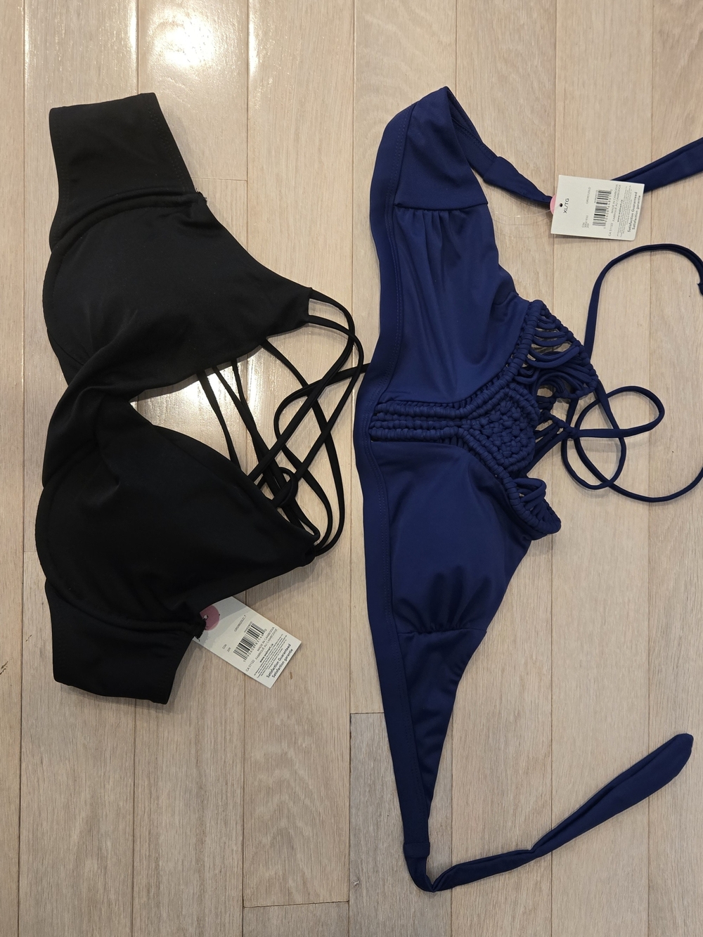 ✨️2 For 1! 🌞💧Bikini Tops NWT Black & Navy